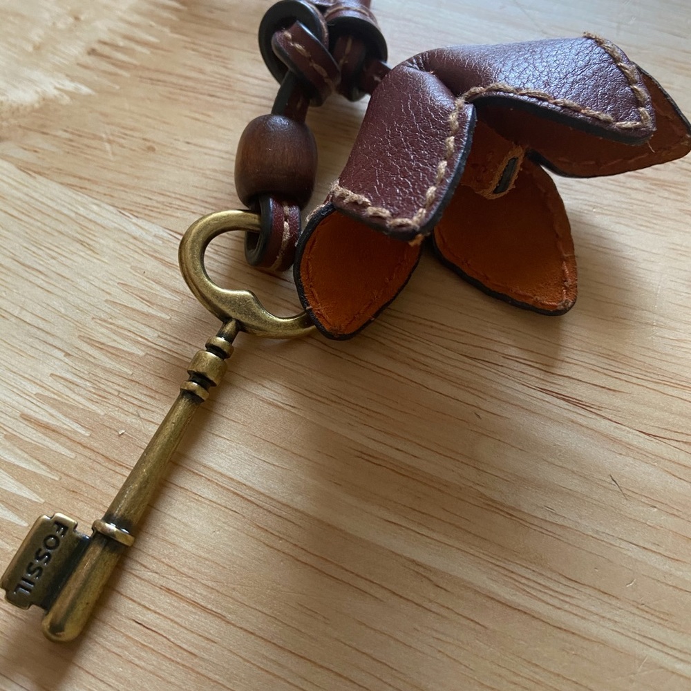 Fossil Key Leather Flower Handbag Charm
